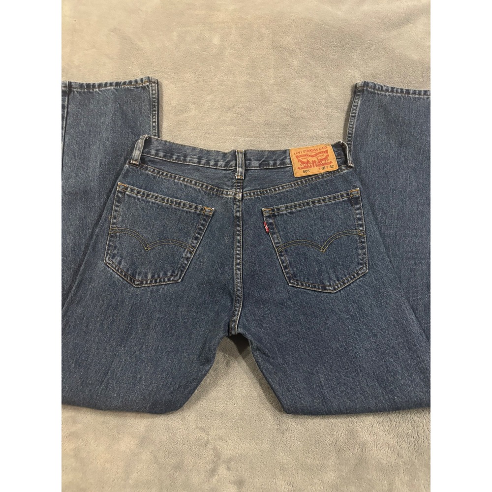 Levis 505 Regular Fit Straight Leg Jeans Mens 31x32 Blue Denim Medium Wash